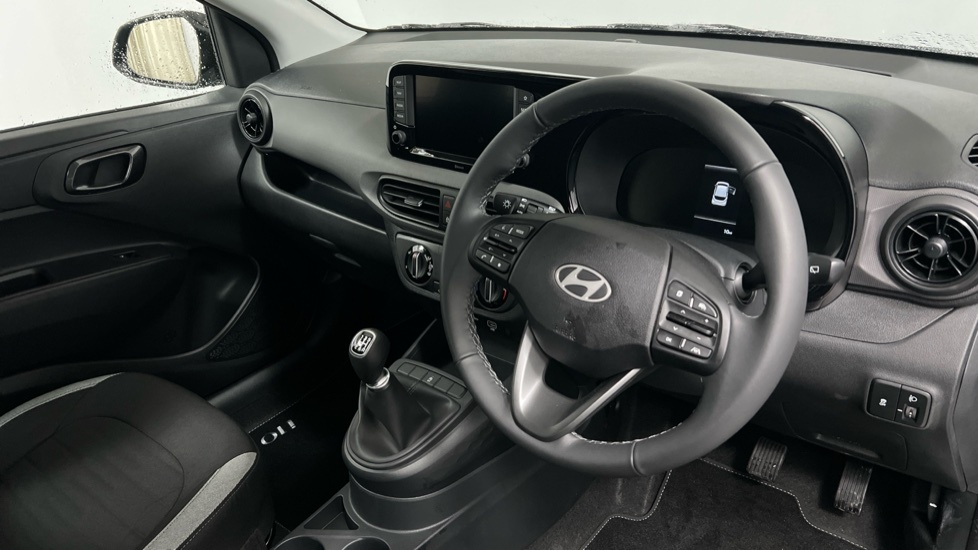 Hyundai I10 I10 Premium 1.2 79Ps Amt My25 HT75EVM Black #6