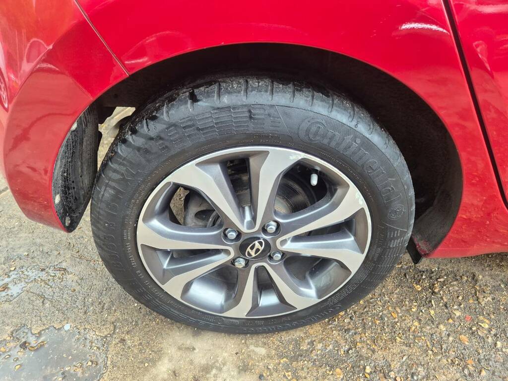 Hyundai I10 1.2 Premium Se WU67YWG Red #5