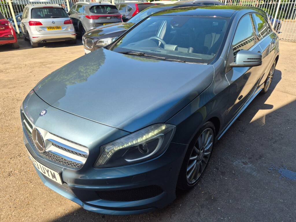 Mercedes-Benz A Class A200 Blueefficiency Amg Sport Blue