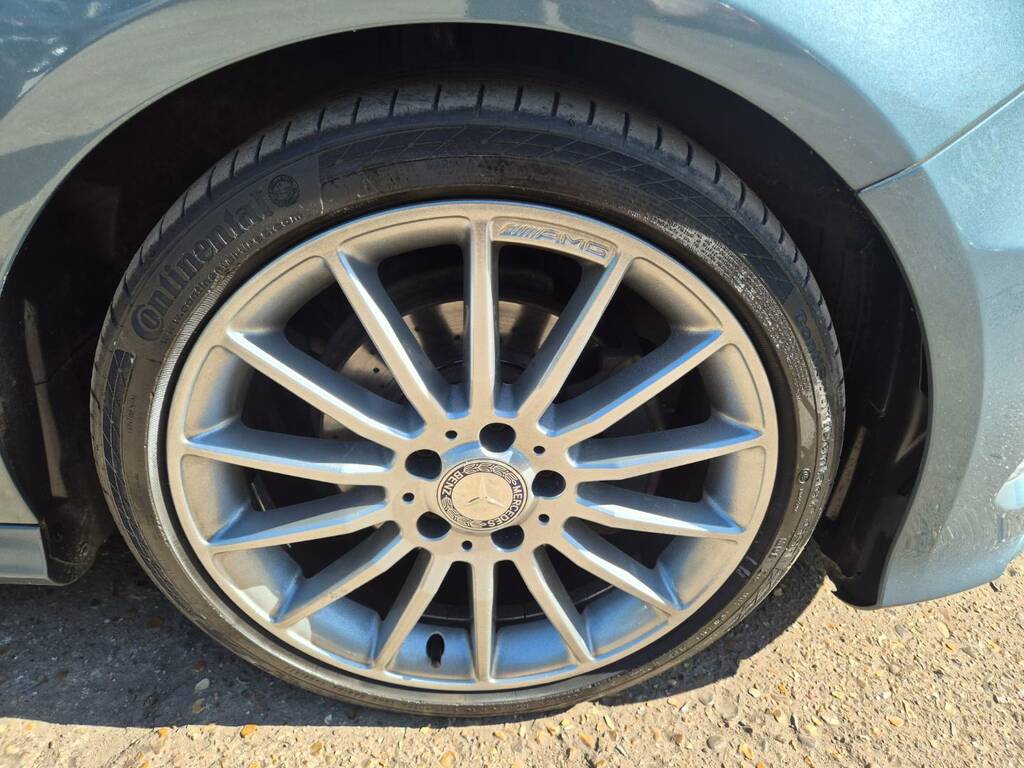 Mercedes-Benz A Class A200 Blueefficiency Amg Sport LL63UYM Blue #4