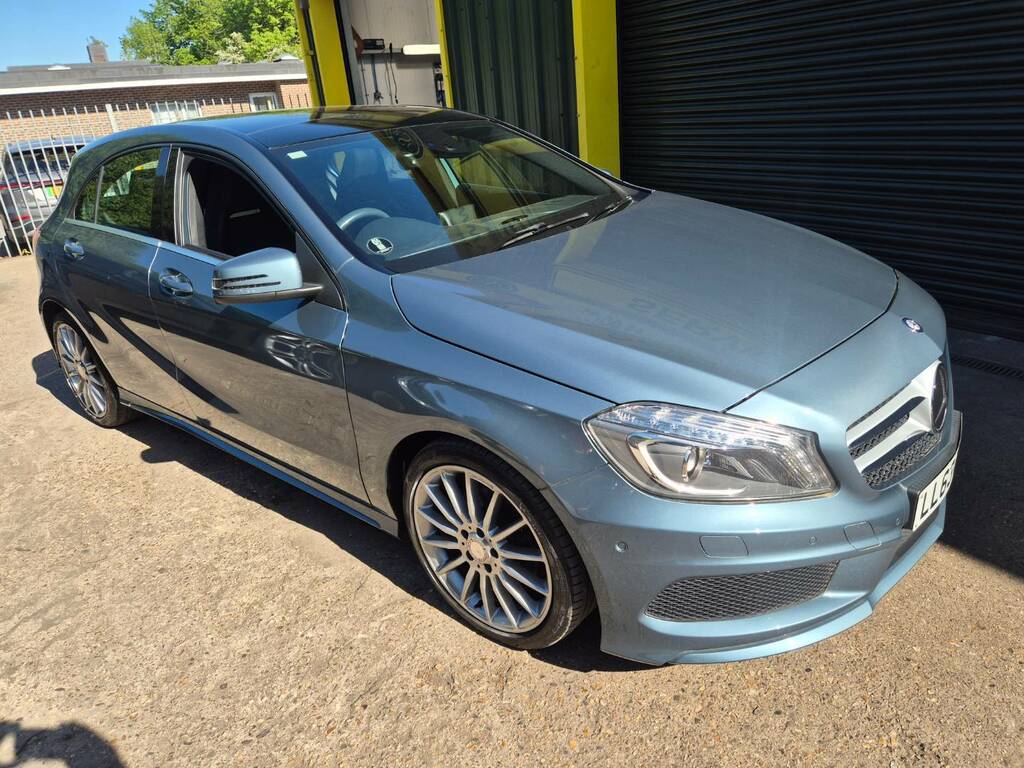 Mercedes-Benz A Class A200 Blueefficiency Amg Sport LL63UYM Blue #3