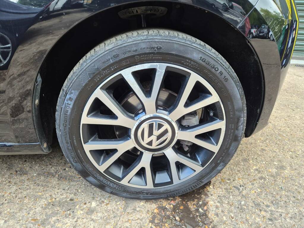 Volkswagen Up 1.0 Rock Up AJ14HFZ Black #3