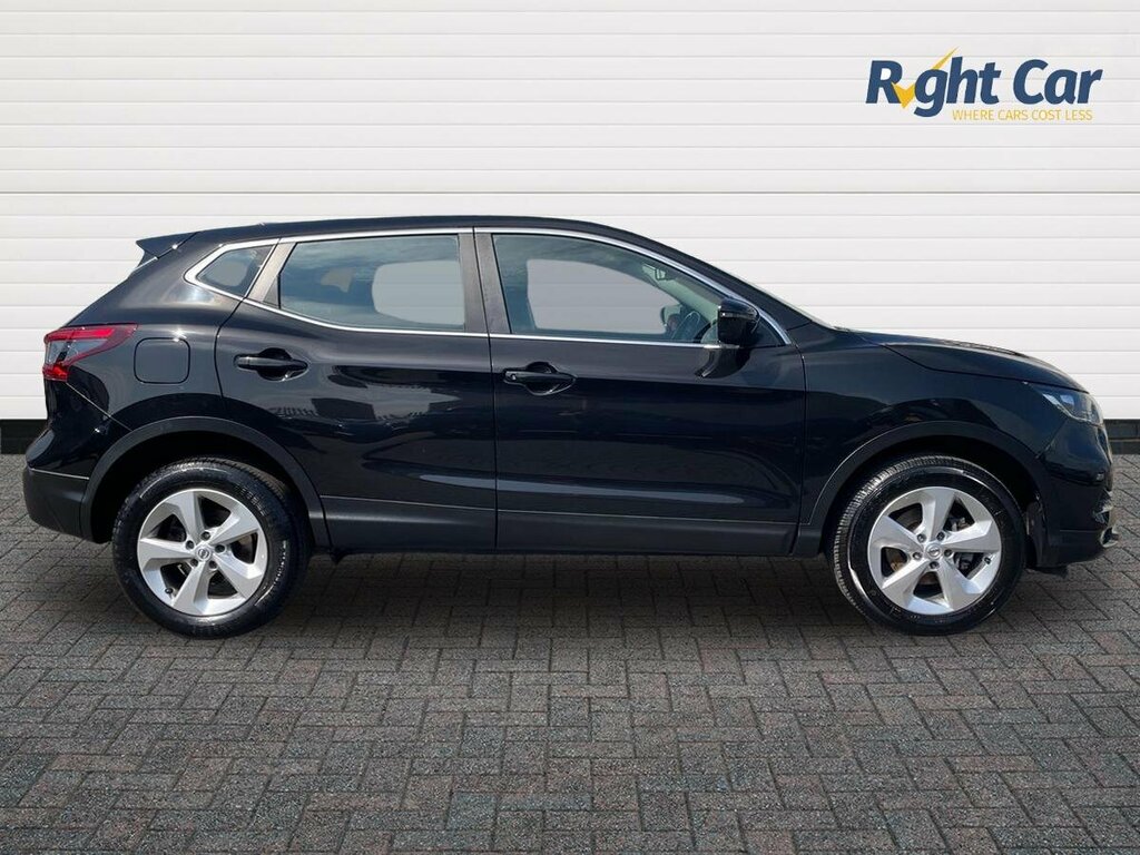 Nissan Qashqai 1.3 Dig-t Acenta Premium - 2019 69 PK69BZN Black #4