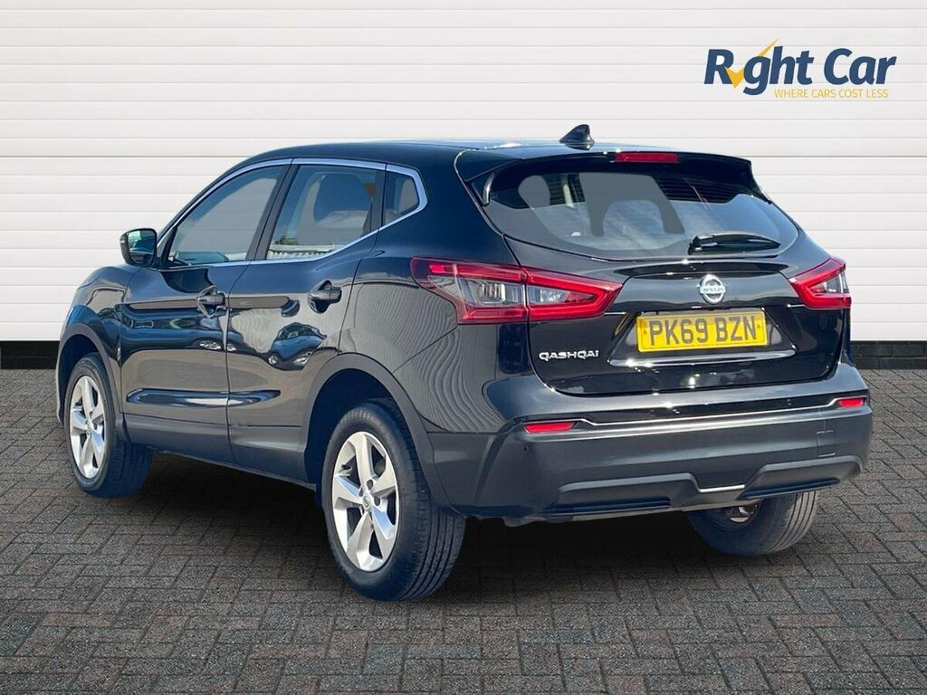 Nissan Qashqai 1.3 Dig-t Acenta Premium - 2019 69 PK69BZN Black #3