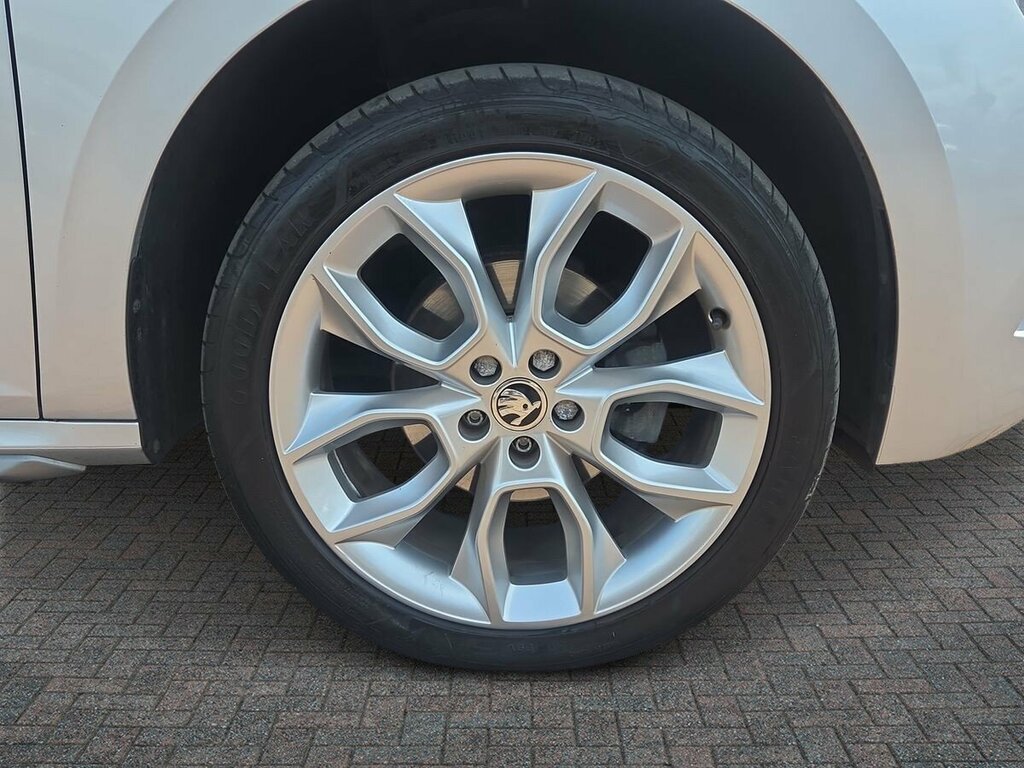Skoda Kamiq 1.5 Tsi Act Se L Dsg - 2019 69 Silver #5