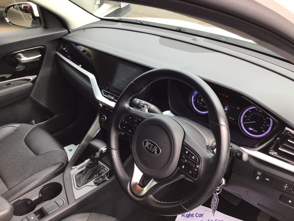 Kia Niro 1.6 Gdi 2 Dct - 2020 70 DE70USC White #6