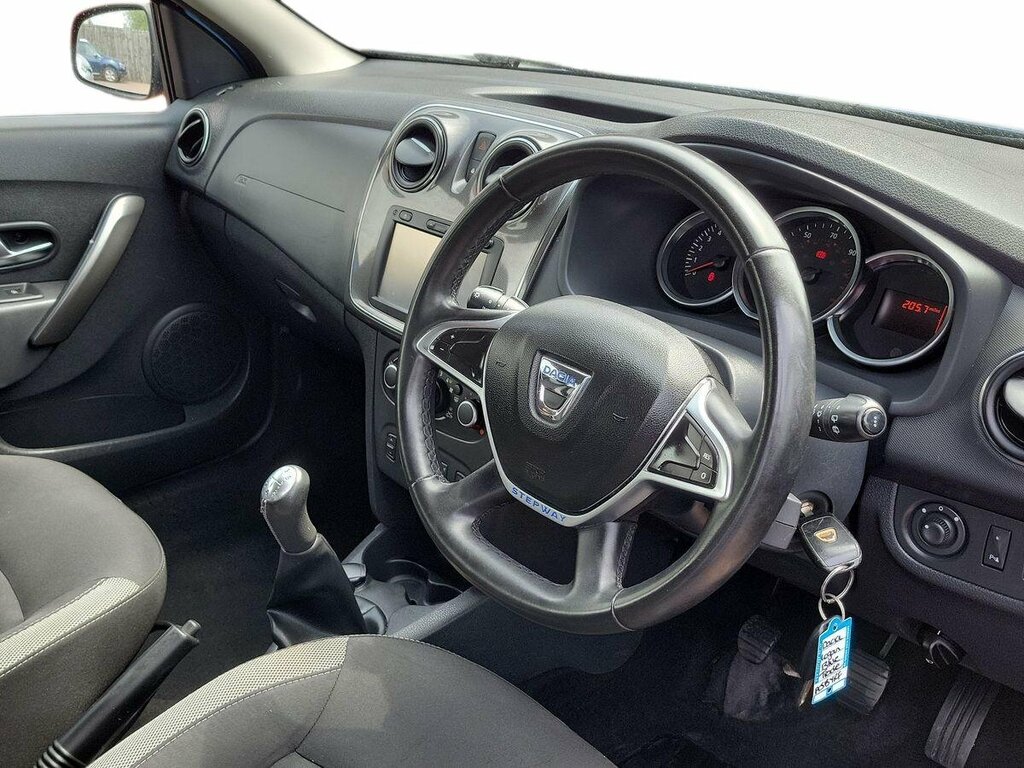 Dacia Logan Stepway Stepway 0.9 Tce White #5