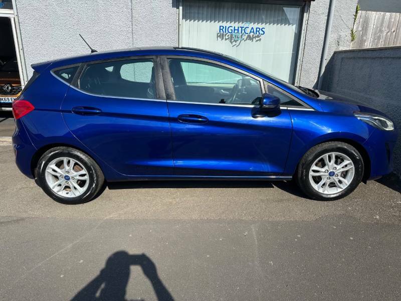 Ford Fiesta 1.1 Zetec - 2018 18 SA18HSK Blue #2