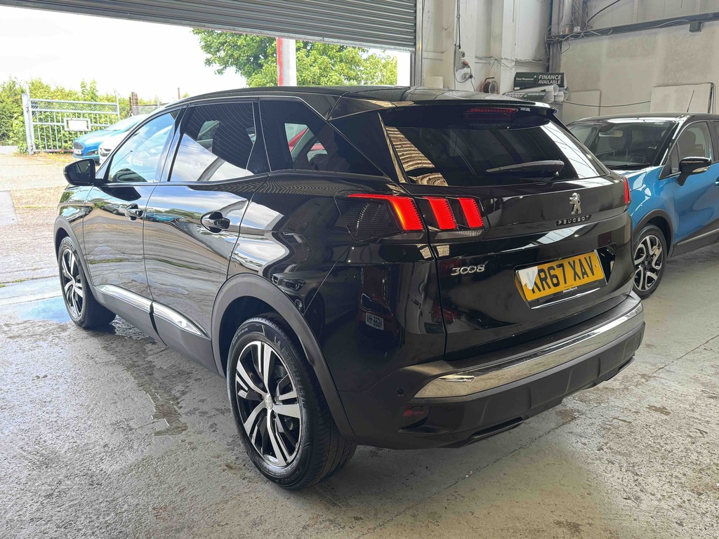 Peugeot 3008 1.6 Bluehdi 120 Allure Eat6 KR67XAV Black #5