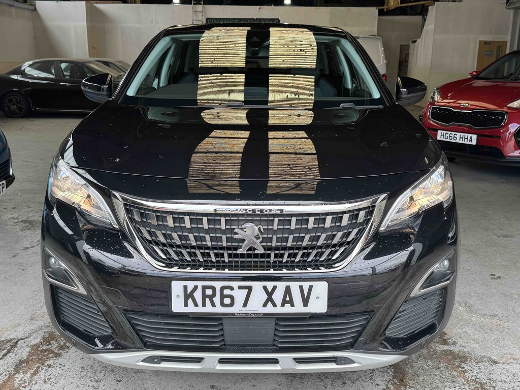 Peugeot 3008 1.6 Bluehdi 120 Allure Eat6 KR67XAV Black #2