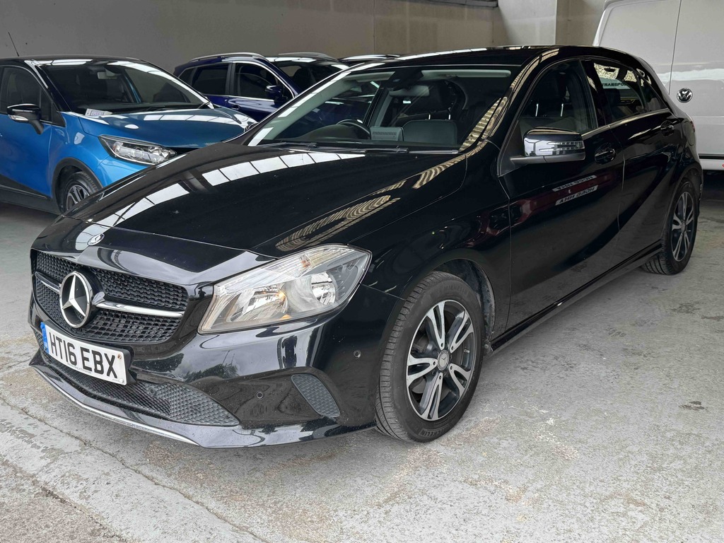 Mercedes-Benz A Class A180d Se Executive HT16EBX Black #3