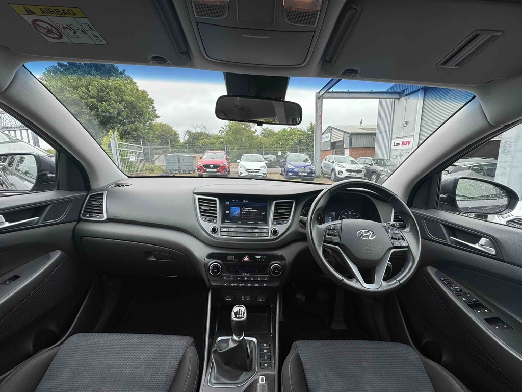 Hyundai Tucson 1.7 Crdi Blue Drive Se Nav BT65YHO Grey #5