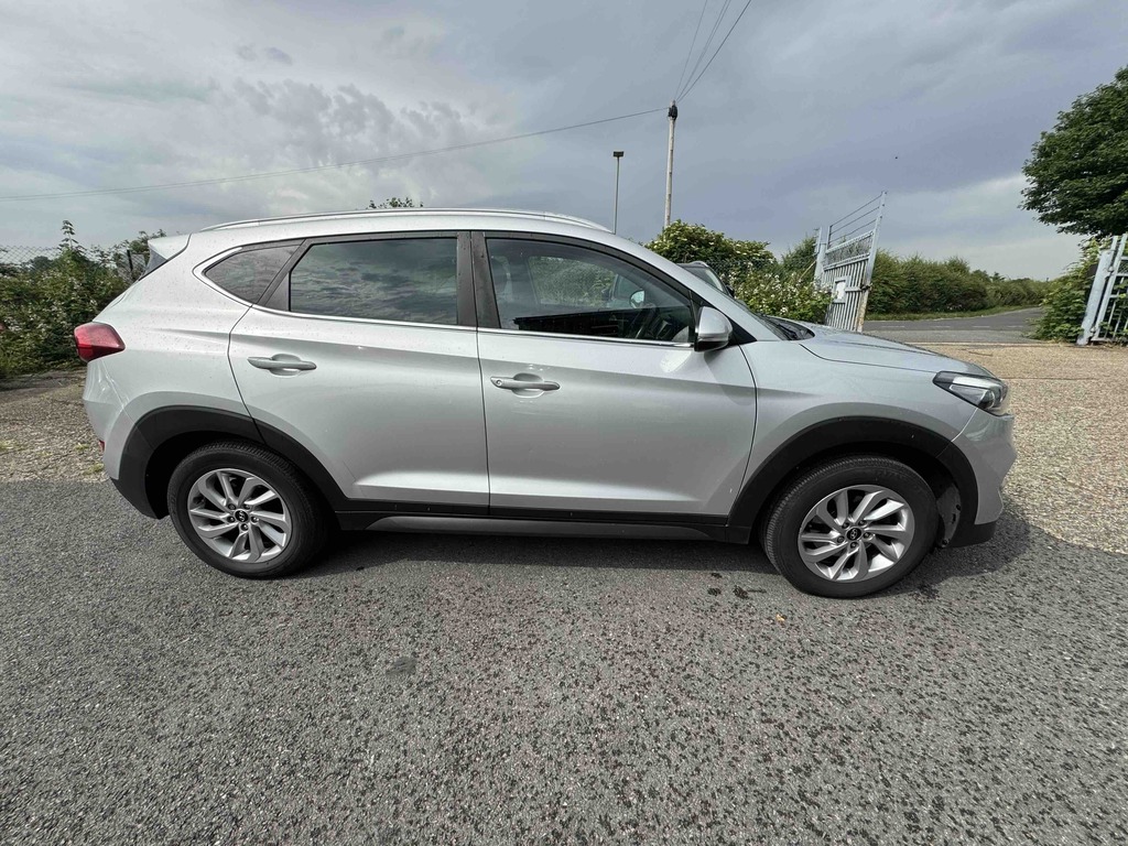 Hyundai Tucson 1.7 Crdi Blue Drive Premium GP17JYD Silver #3