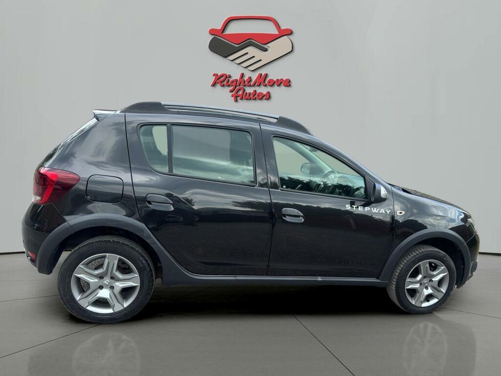 Dacia Sandero Stepway 0.9 Tce Comfort Euro 6 Ss NG19CGK Black #5