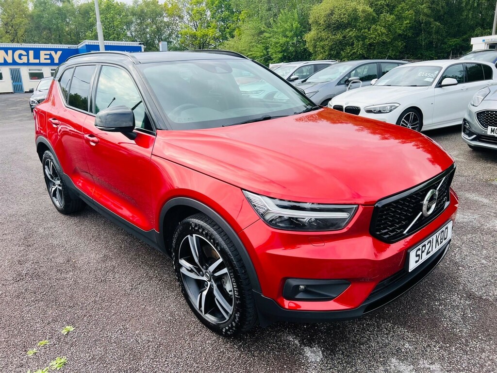 Volvo XC40 1.5H T5 Twin Engine Recharge 10.7Kwh R-design Red