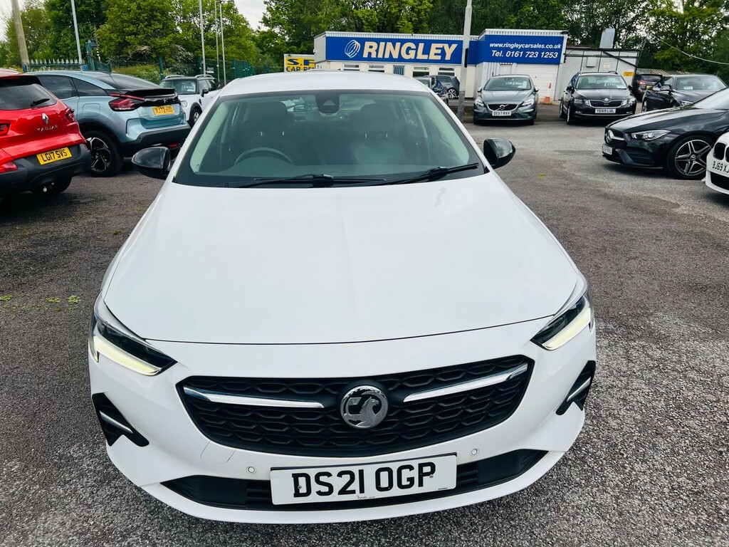 Vauxhall Insignia 1.5 Turbo D Se Nav Grand Sport Euro 6 Ss White #2