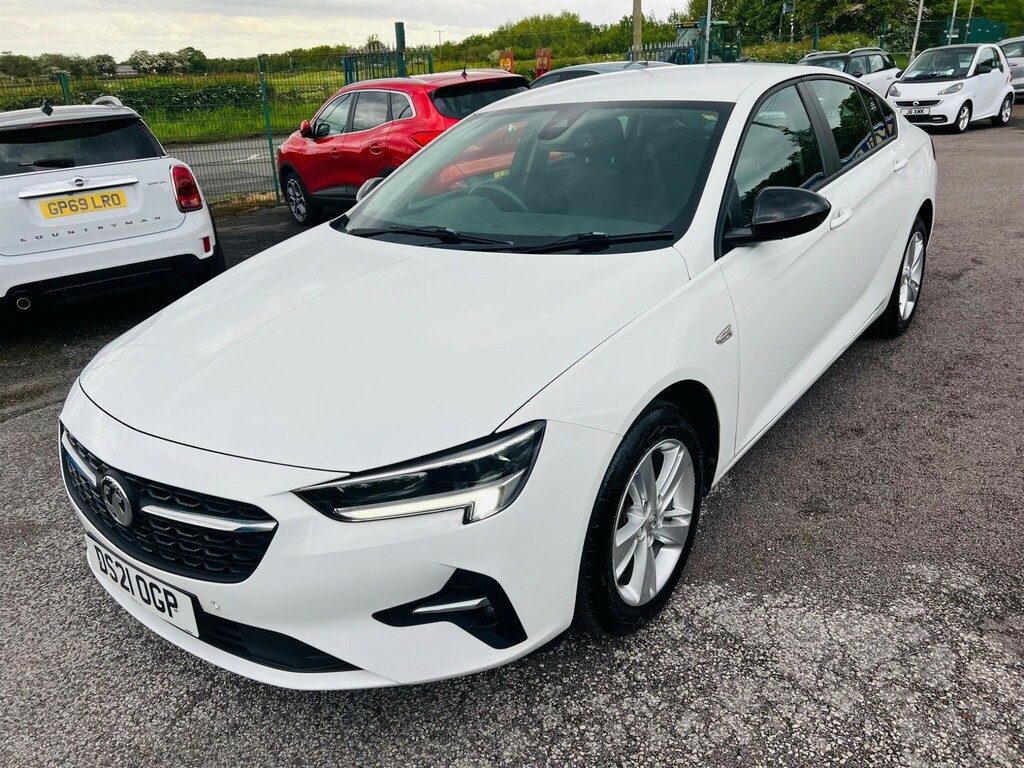 Vauxhall Insignia 1.5 Turbo D Se Nav Grand Sport Euro 6 Ss White #3