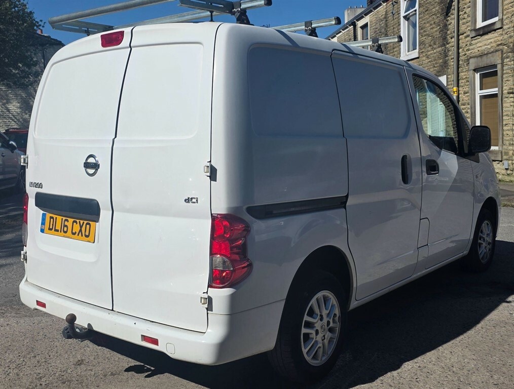 Nissan NV200 1.5 Dci Tekna Swb Euro 5 6Dr White #3
