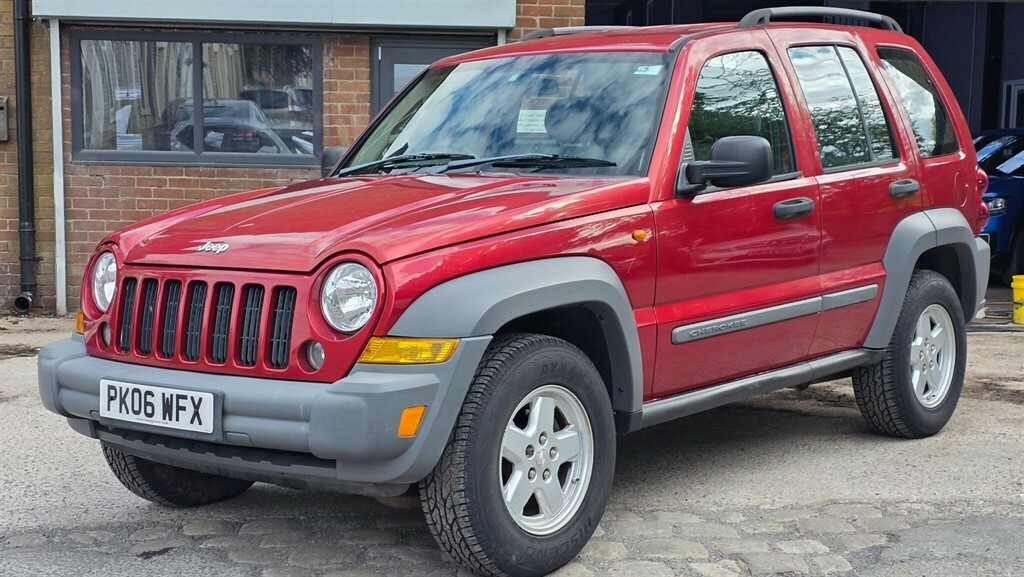 Jeep Cherokee 2.8 Td Sport 4X4 Red #3