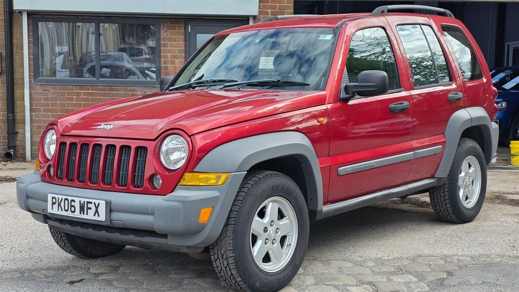 Jeep Cherokee 2.8 Td Sport 4X4 Red #5