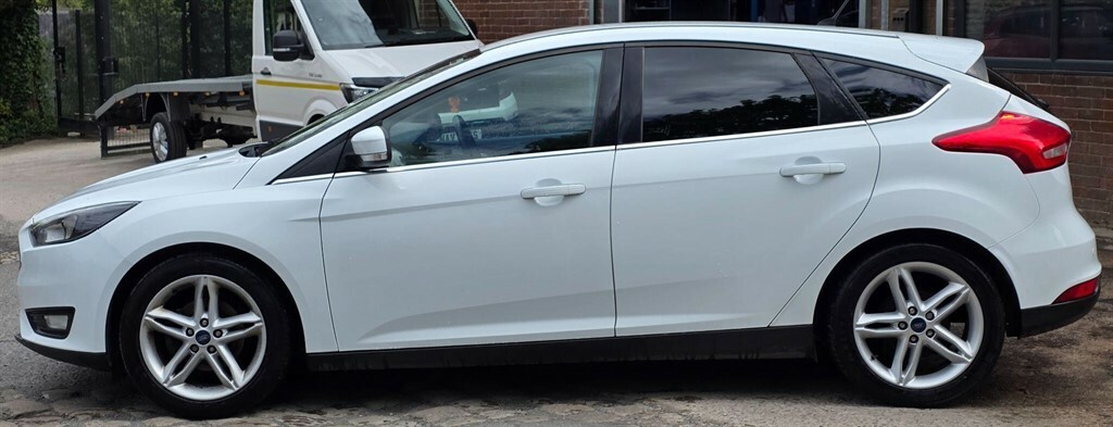 Ford Focus 1.5 Tdci Zetec Euro 6 Ss CE15OHO #5