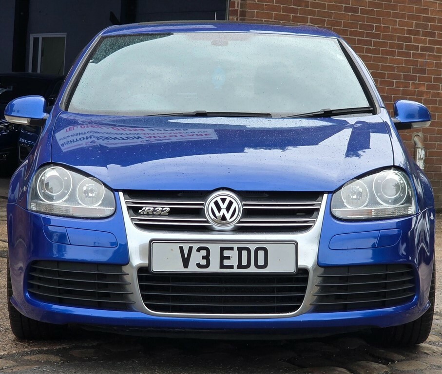 Volkswagen Golf 3.2 V6 R32 4Motion  #2