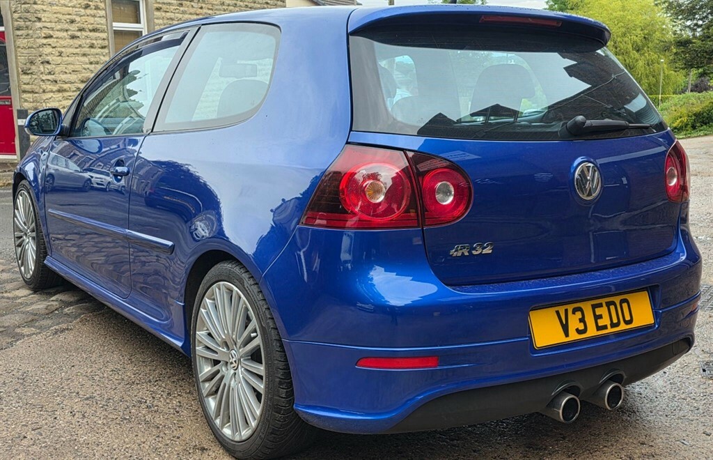 Volkswagen Golf 3.2 V6 R32 4Motion  #4