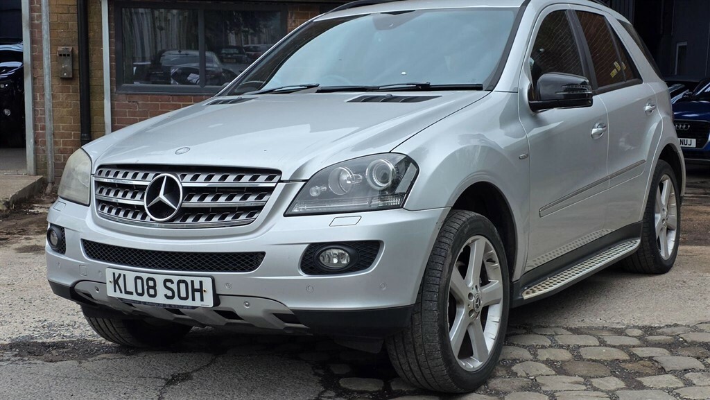 Mercedes-Benz M Class 3.0 Ml320 Cdi Sport 7G-tronic Black #1