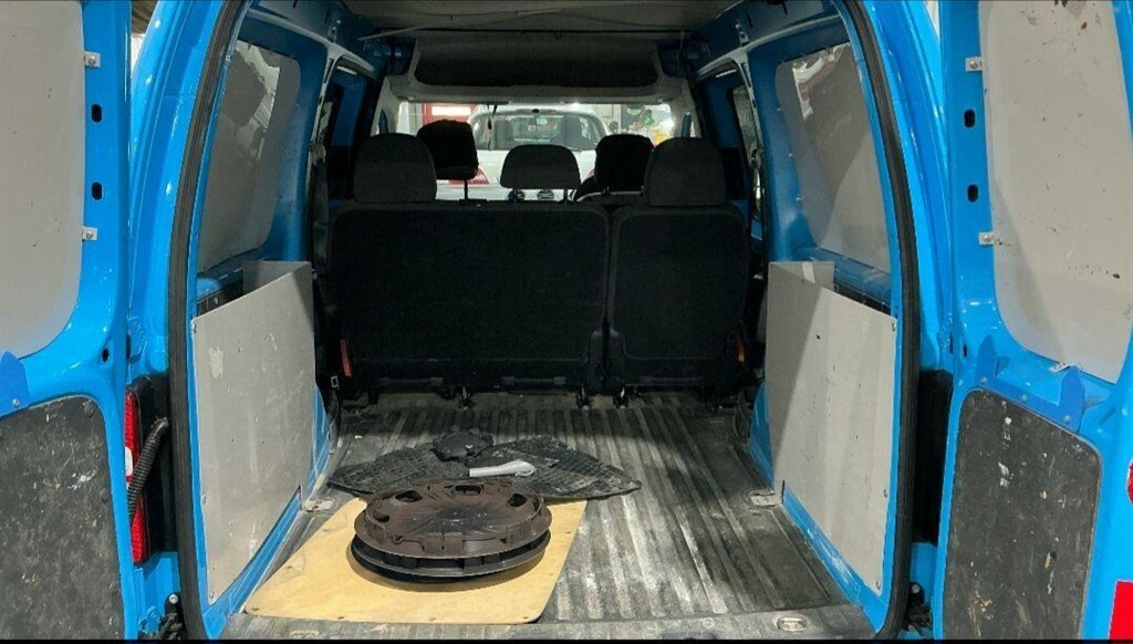Volkswagen Caddy Maxi Panel Van C20 Tdi 2013 Blue #11