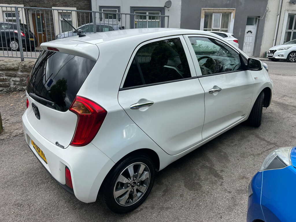 Kia Picanto 1.0 65 Sr7 Top Spec Cheap Road Tax Hatchback P CV65YKG White #6