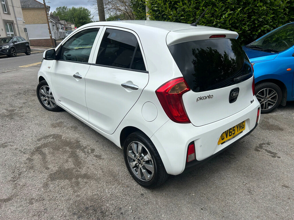 Kia Picanto 1.0 65 Sr7 Top Spec Cheap Road Tax Hatchback P CV65YKG White #4