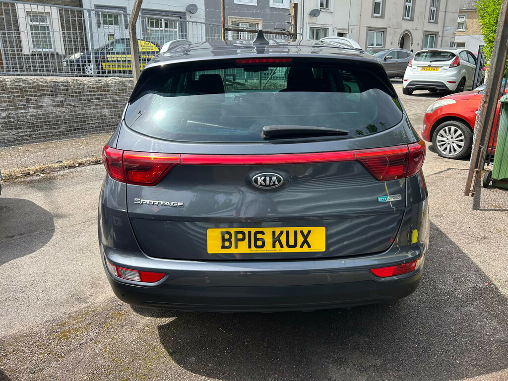 Kia Sportage 1.7 Crdi Isg 2 35 Tax One Owner Great Spec Ju BP16KUX Silver #5