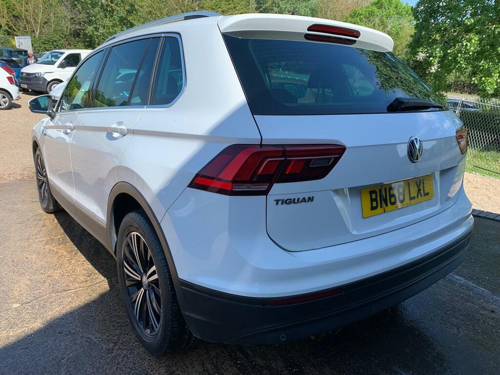 Volkswagen Tiguan Tsi Se Navigation Euro 6 Ss BN68LXL White #6