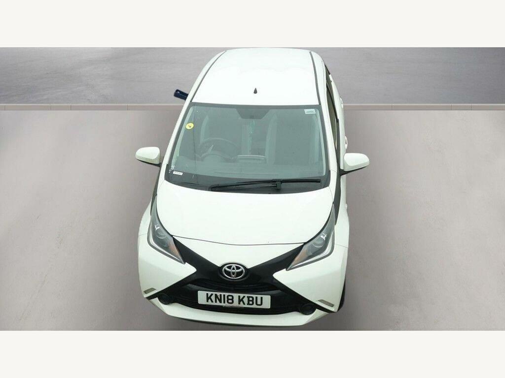 Toyota Aygo Vvt-i X-play X-shift Euro 6 KN18KBU White #5