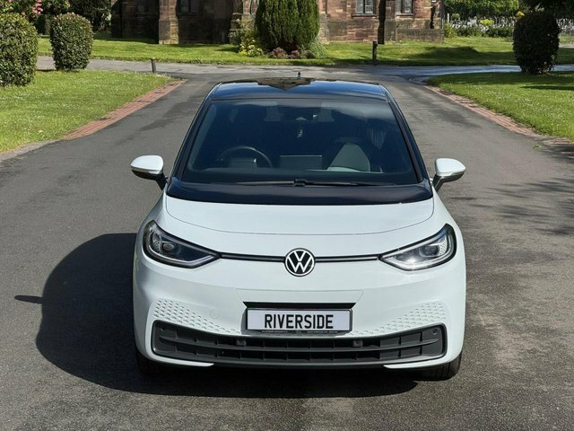 Volkswagen ID.3 2023 Pro Performance 202 Bhp White #4