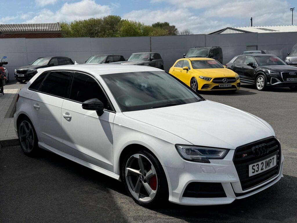 Audi A3 2.0 Tfsi Black Edition Sportback S Tronic Quattro NJ18FBA White #2