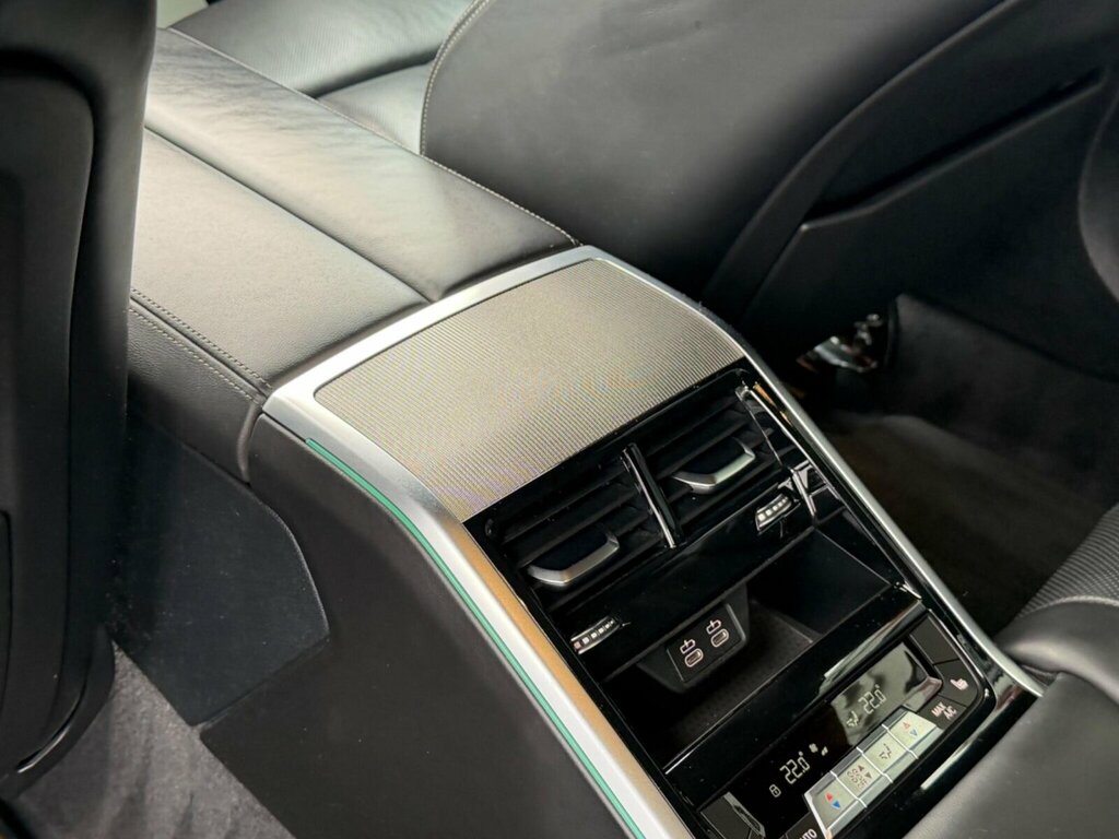 BMW 8 Series 840I 333 Sdrive M Sport Ultimate Pack Black #11