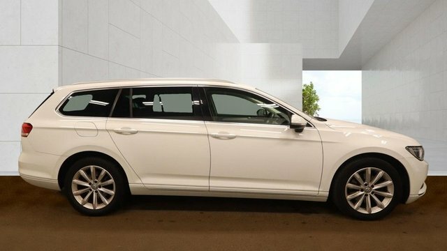 Volkswagen Passat 2016 2.0 Tdi Bluemotion Tech Se Business Estate MA66NWV White #6
