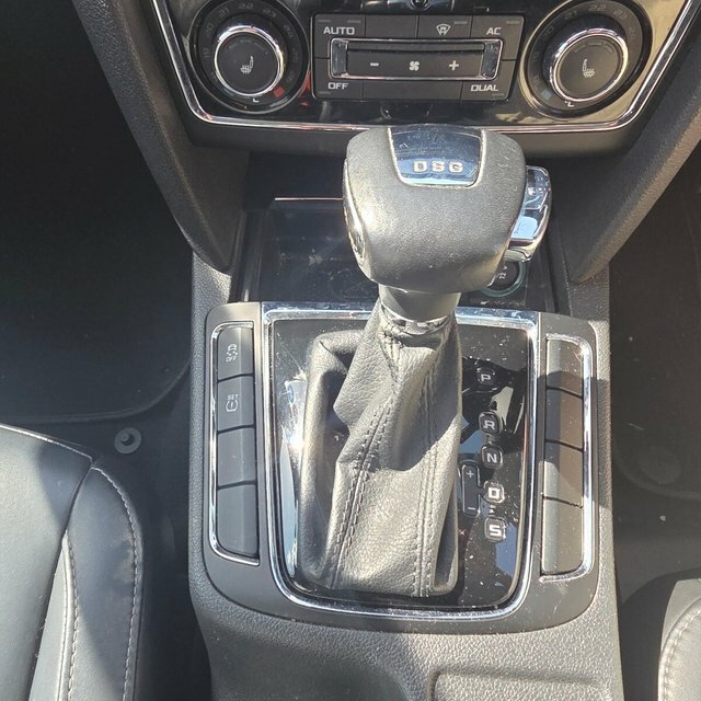 Skoda Superb Elegance Black #3
