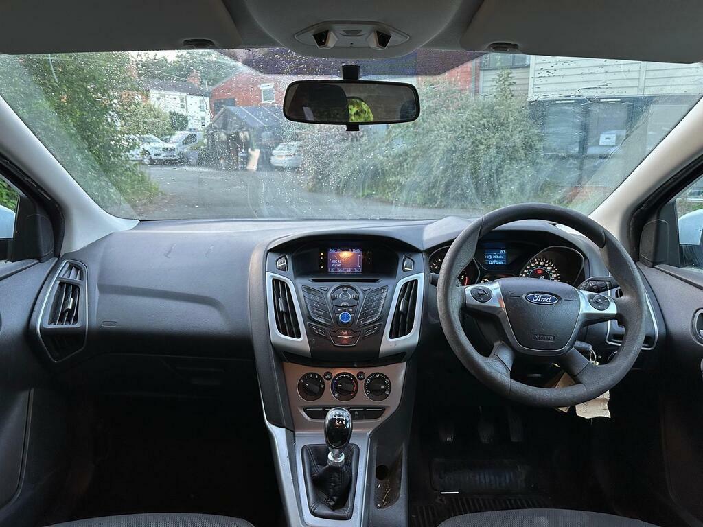 Ford Focus 1.6 Tdci Edge Euro 5 S S GX64CZF White #3