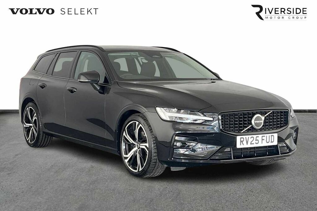 Volvo V60 B4 Plus, Mild Hybrid, Dark Tints Black