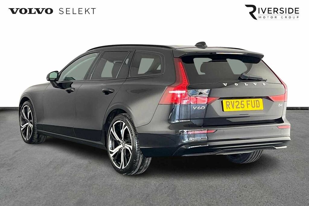 Volvo V60 B4 Plus, Mild Hybrid, Dark Tints RV25FUD Black #5