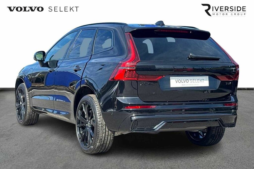 Volvo XC60 Black Edition Plus, T6 Awd Plug-in Hybrid, Electri YP26CWV Black #6
