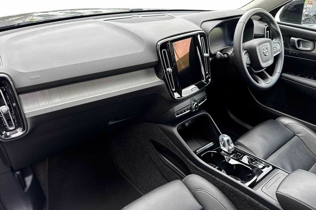 Volvo XC40 Ultra, B3 Mild Hybrid, Dark OW24TNF Black #3