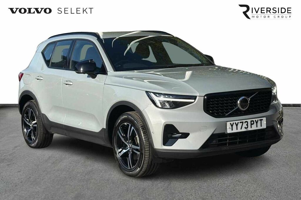 Volvo XC40 Plus, B4 Mild Hybrid, Dark Grey
