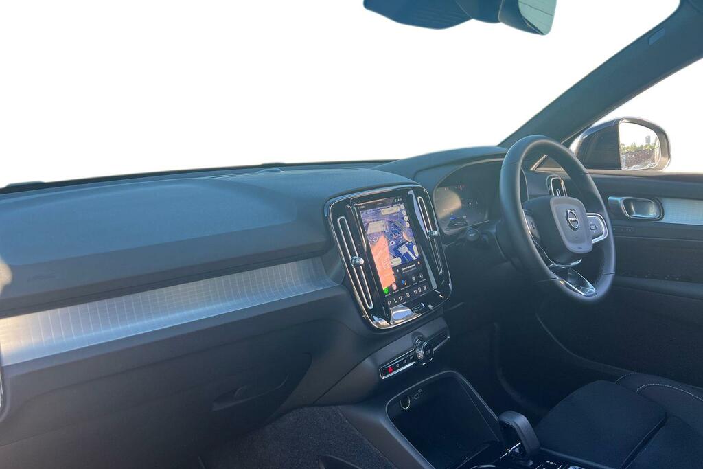Volvo XC40 Black Edition Plus, B4 Mild Hybrid, RO75MJK Black #4