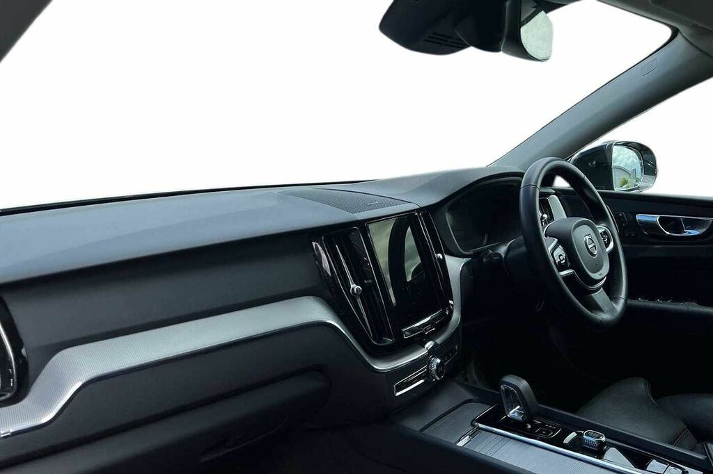 Volvo XC60 Plus, B5 Awd Mild Hybrid, Dark RV74FHD Grey #3