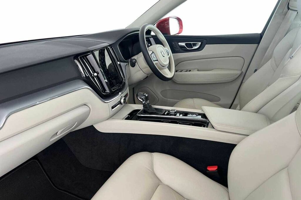 Volvo XC60 T5 Awd Momentum Blond Leather Red #4