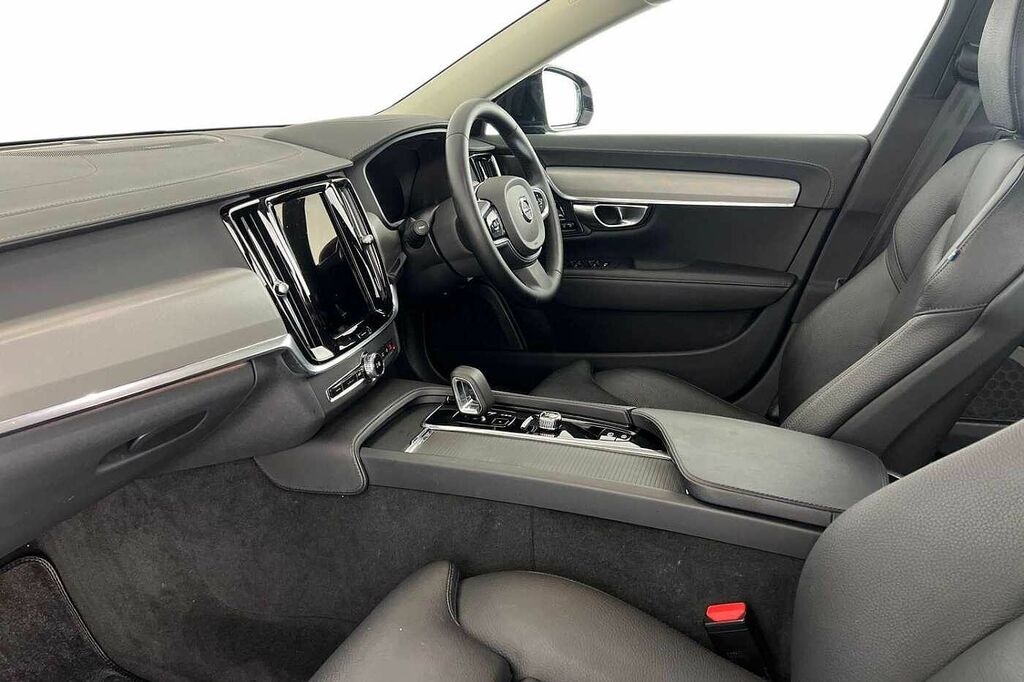 Volvo V90 B4 Plus, Mild Hybrid, Dark YY23BWP White #3