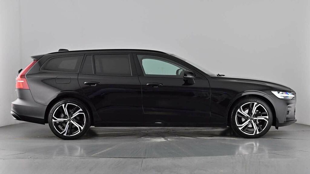 Volvo V60 Plus, B4 Mild Hybrid, Dark RF25CZB Black #3